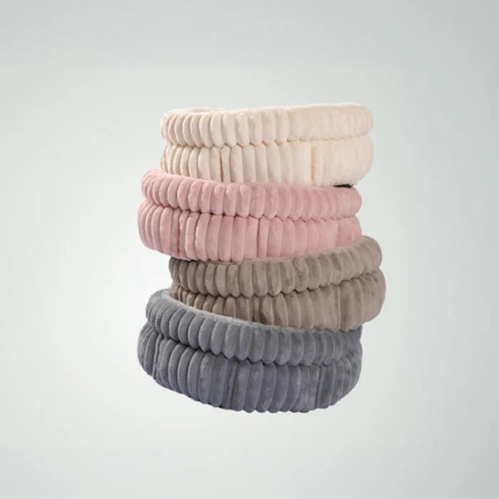 Plush Ribbed Donut Cushion